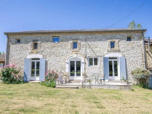 Maison 9 pièces 249 m²
