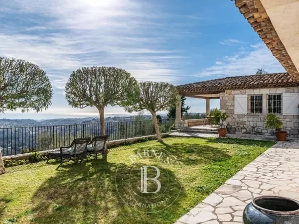 Vence - Exceptionnel mas en pierre avec vue panoramique mer et collines