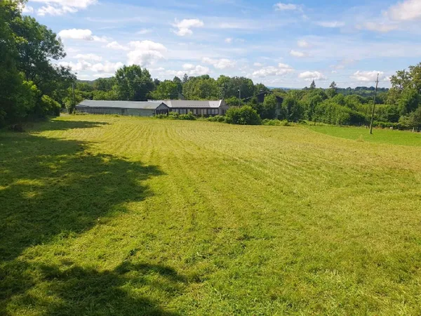 Terrain 3280 m²