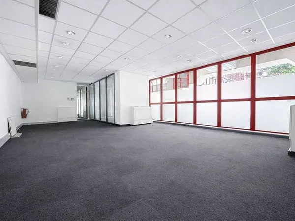 Bureaux 1685 m²