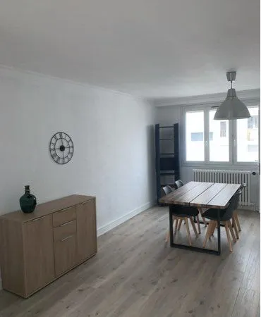 Fauriel - Appartement traversant 3 pièces avec balcon - 66m2