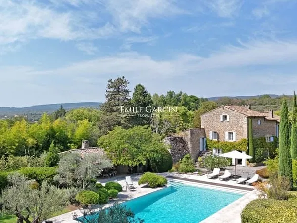 A vendre, Mas ancien restauré, Luberon proximité de Gordes