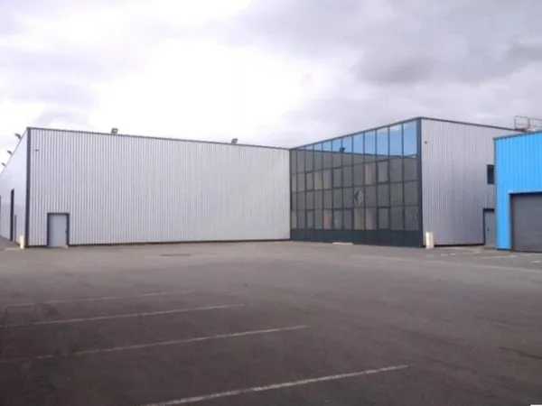 Local d'activité 2795 m²