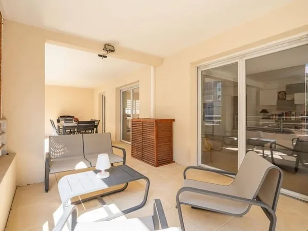 Appartement 5 pièces 143 m²