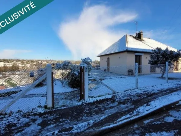 Maison de plein pied 118 m2 sur sous sol avec un terrain de 1900 m2