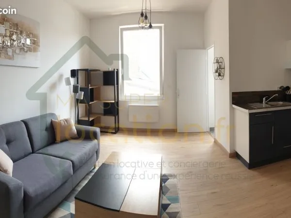 Studio 25 m² Saint-Quentin