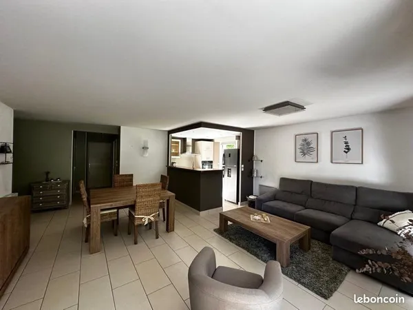 Appartement T5 de 95m2 / RDC terrasse + jardin