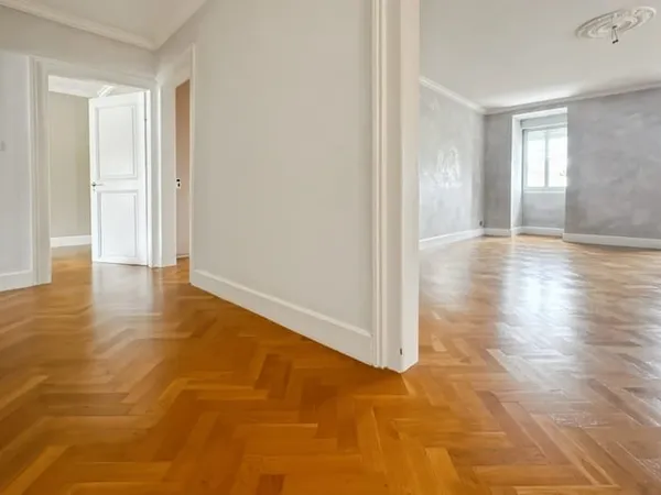 TRÈS BEL APPARTEMENT 6 PIÈCES