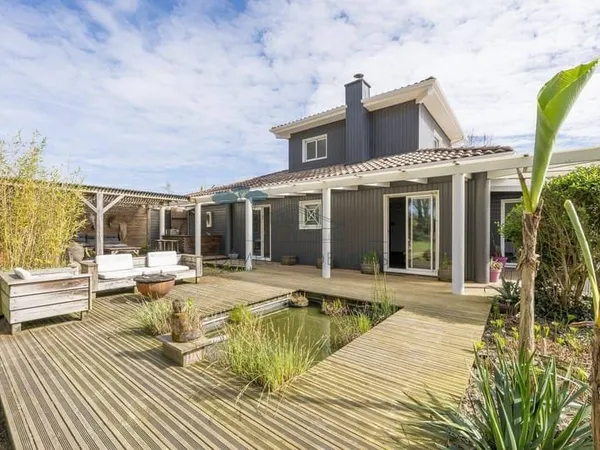 Maison 5 pièces 147 m²
