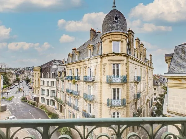 Appartement - 128m2 - centre historique, Brive-la-Gaillarde