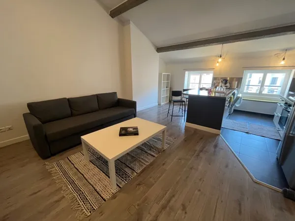 Loue chambre meublée en colocation - 60m²