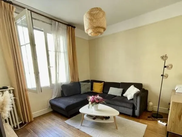 MAISON RENOVEE EN 2024 AVEC EXTERIEUR INTIMISTE