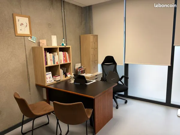 🏥✨ Bureau n°4 neuf 16 m² - Médical / Bien-être / Esthétique - CHU Carémeau Nîmes