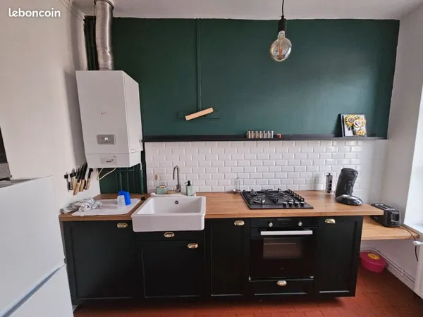 Appartement T4 de 80 m² meublé, idéalement situé en plein centre-ville d'Amilly