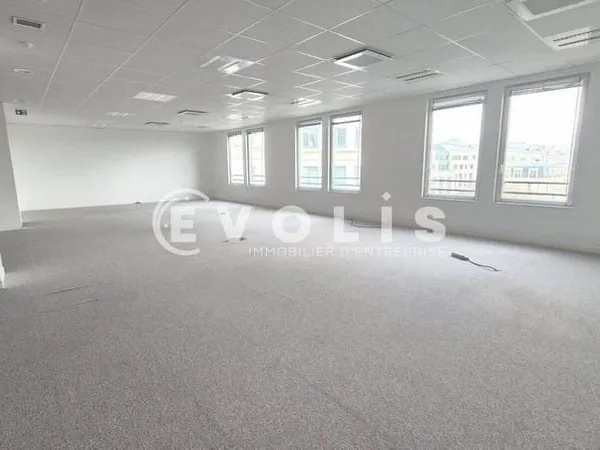 Bureaux 133 m²