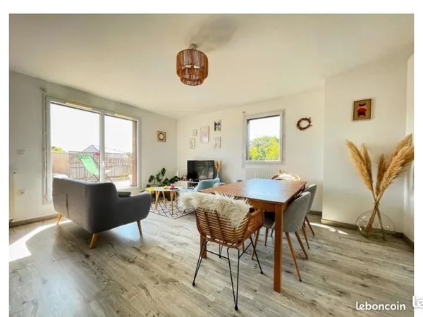 Appartement 3 pièces 65m2 dernier étage terrasse