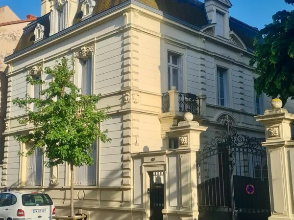 Vends hôtel particulier 400m² Roanne