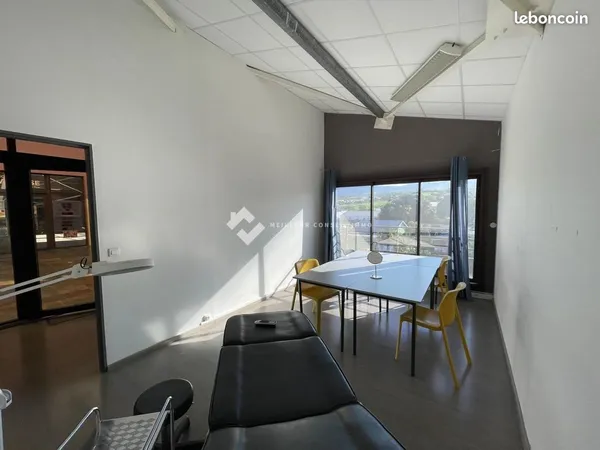 Local commercial 70 m² Saint-Pierre
