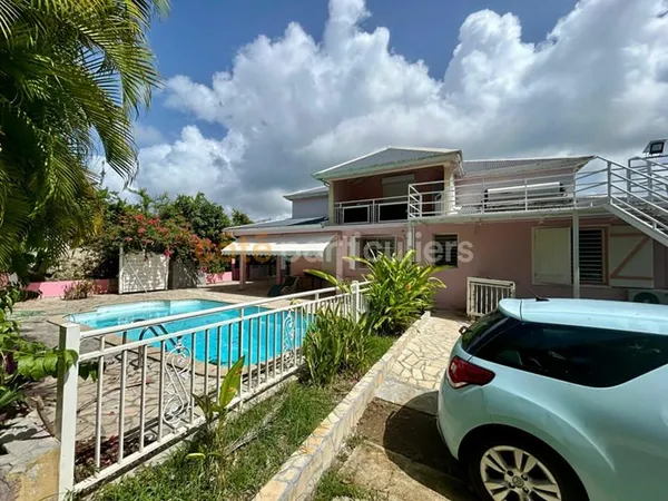 Appartement 4 pièce(s) 103.75 m2