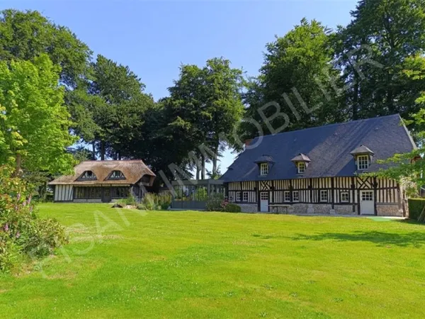 Maison 7 pièces 255 m²