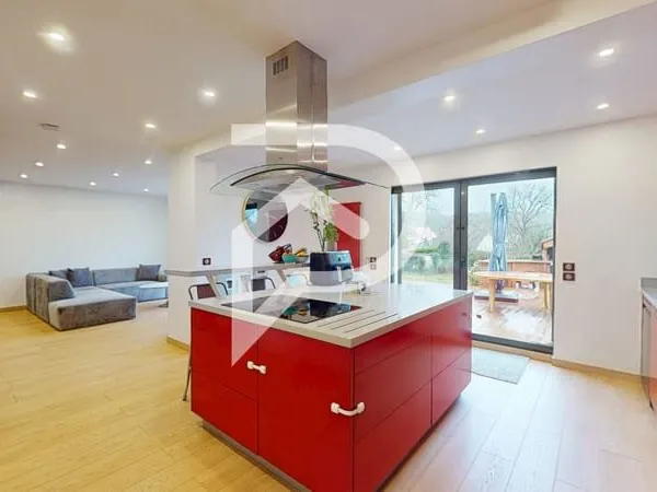 A VENDRE MAISON 7 PIECES 175M²
