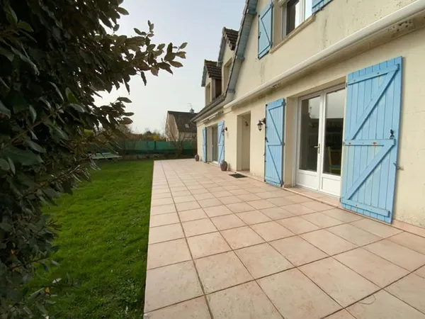 Maison proche Granville 8 pièce(s) 165m2 au calme