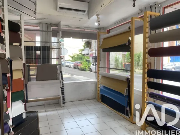 Local commercial 107 m²