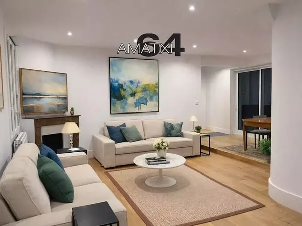 Maison 6 pièces 195 m²