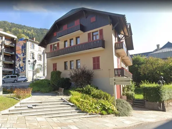 Maison de caractère au coeur du village - fort potentiel à exploiter