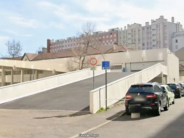 Parking/Garage 15 m²