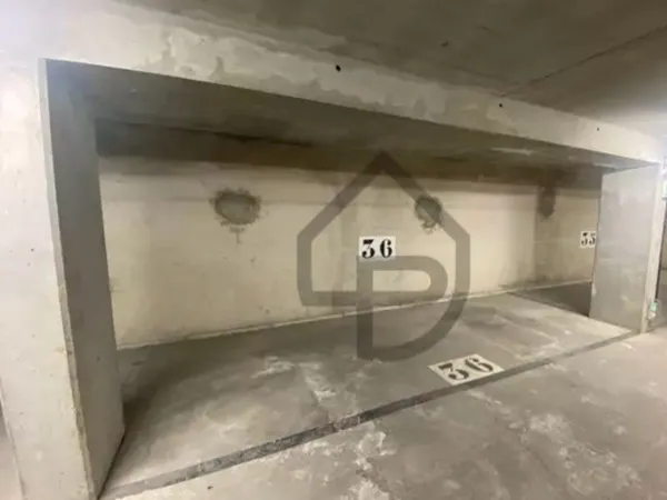 Place de parking centre-ville