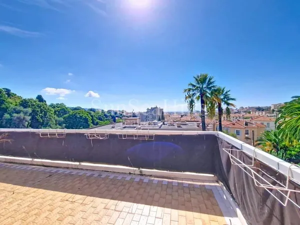 Appartement 3 Pièces avec Terrasse et Vue Mer - Nice Nord
