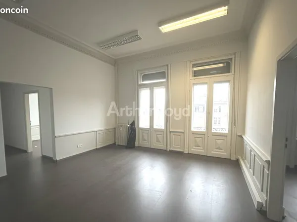 Bureaux 178 m²