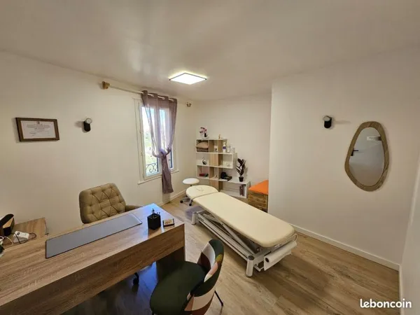 Cabinet paramédical 16 m² ERP5 - Centre Grasse