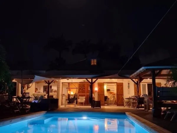 Belle propriété avec Villa F4 Piscine 2 bungalows avec pisc