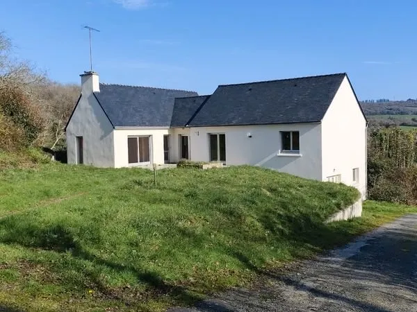 Maison plain pied - Poulailler - porcherie - ferme agricole
