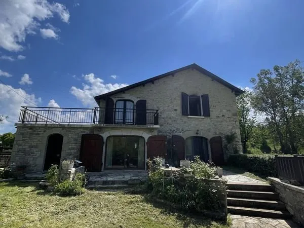 Propriété 5 pièces 115 m²