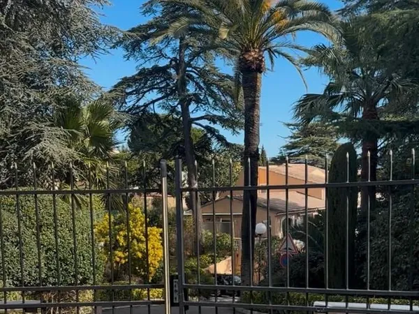 Nice Fabron - 3 pièces 75 m² - Résidence avec piscine, parc et parking