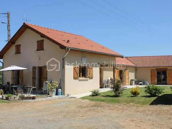 Ferme 8 pièces 258 m²