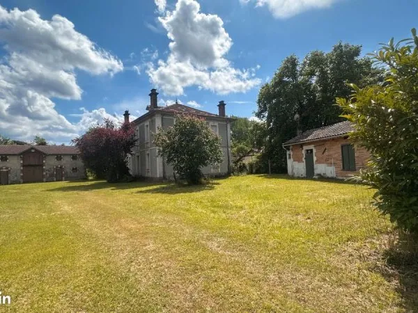 Propriété 7 pièces 300 m²