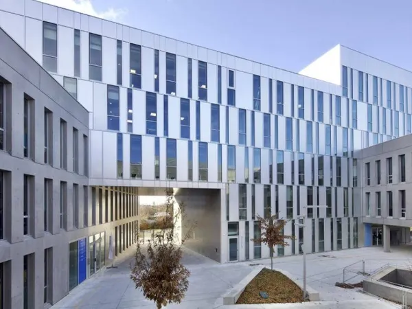 Bureaux 679 m²