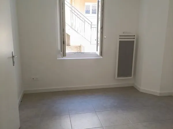 Studio centre ville Castelginest a louer