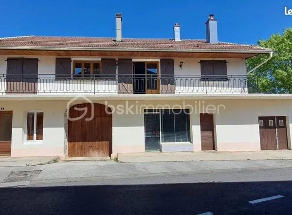 Maison 8 pièces 198 m²