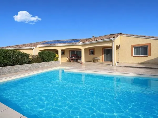 Maison de plain-pied 5 pièces 140 m²