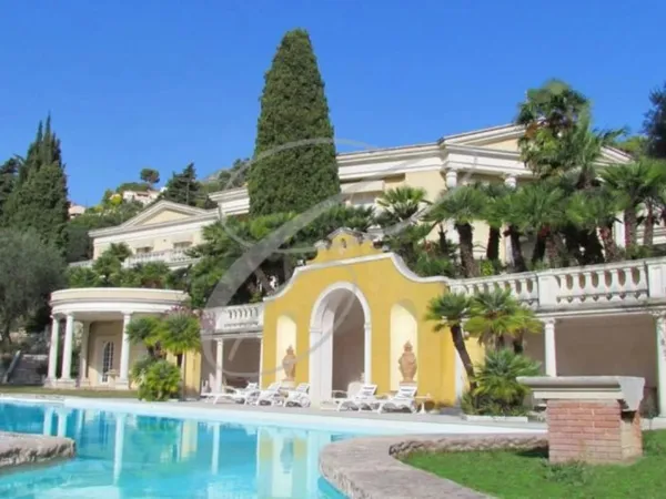 MENTON - EXCEPTIONNELLE PROPRIETE