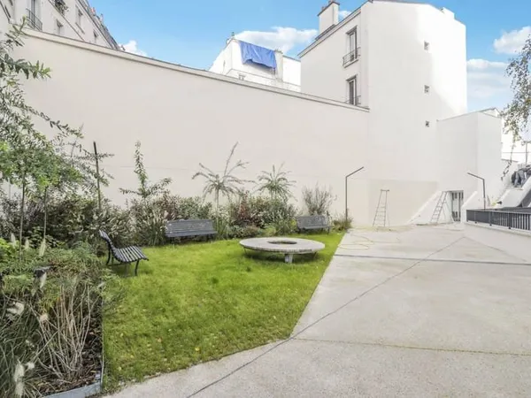 Bureaux 2143 m²