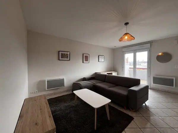APPARTEMENT T2 MEUBLE - ONET-LE-CHATEAU