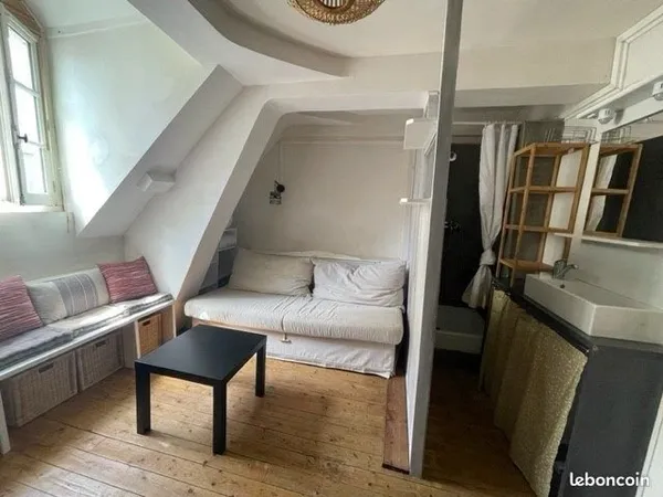 Studio 1 pièce 11 m²