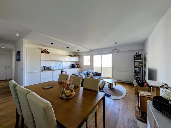 Appartement 1 pièce 63 m²