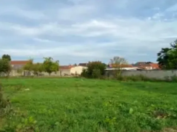 Terrain 500 m²